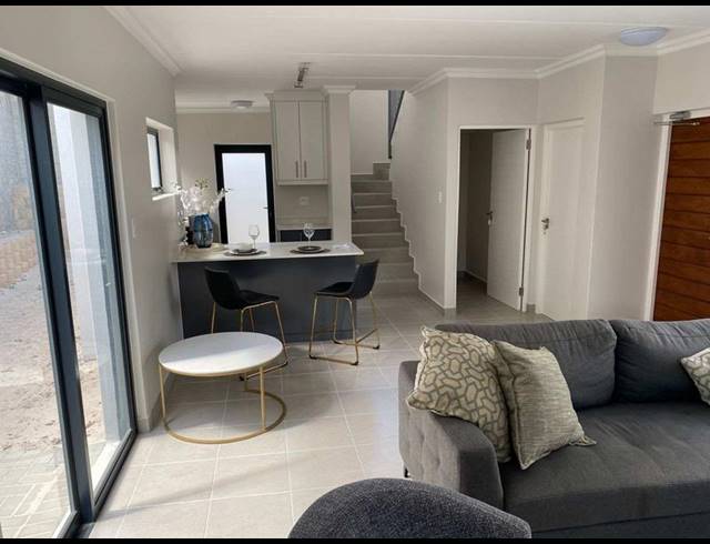 3 BEDROOM DUPLEX FOR SALE IN SILVER OAKS